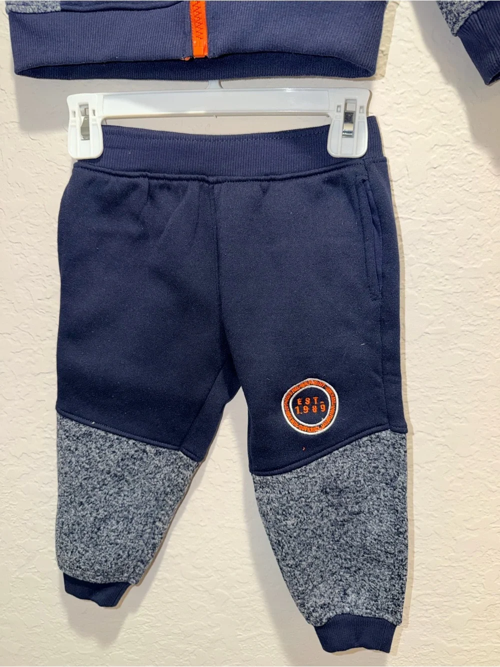 DKNY Boys 2-Piece Hoodie Jogger Tracksuit Navy Gray Orange Size 2T